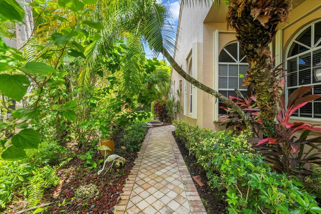 Photo of 4663 Carlton Golf Drive, Lake Worth, FL 33449 (MLS # R11081387)