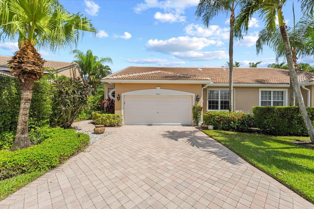 Photo of 4663 Carlton Golf Drive, Lake Worth, FL 33449 (MLS # R11081387)