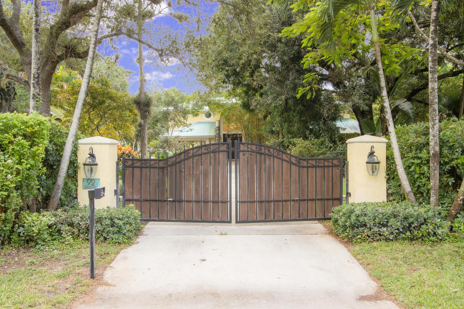 92 Squire Drive