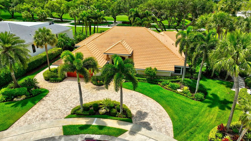 Photo of 4960 Cherry Laurel Lane, Delray Beach, FL 33445 (MLS # B26033218)