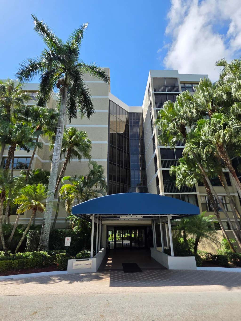 Photo of 16300 Golf Club Road, Weston, FL 33326 (MLS # B26067949)