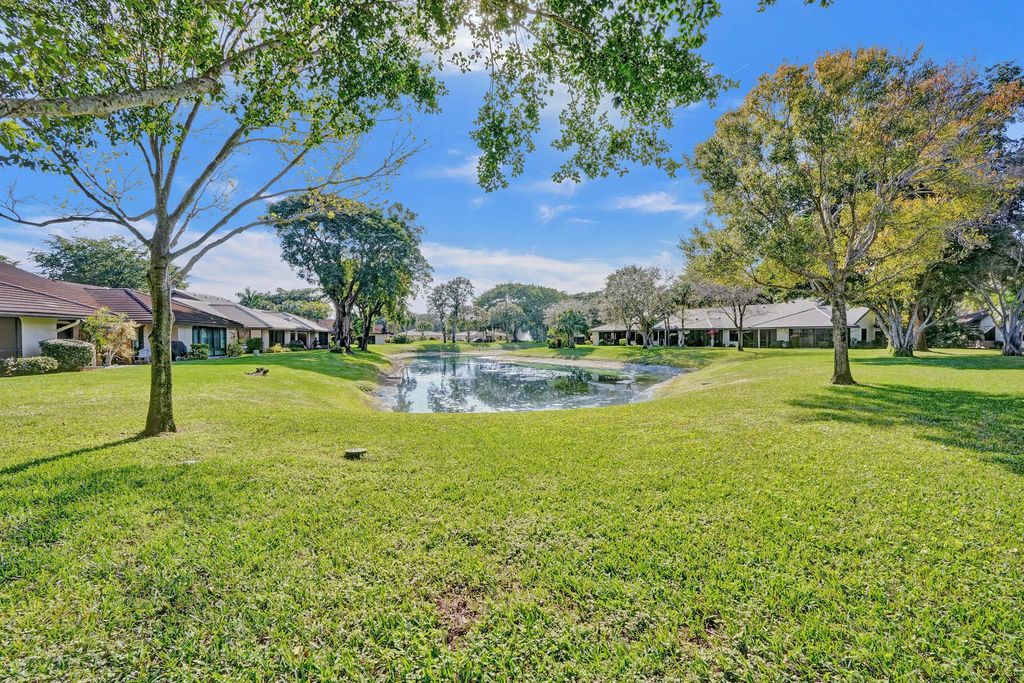 Photo of 10112 Marwood Place, Boynton Beach, FL 33437 (MLS # R11122451)