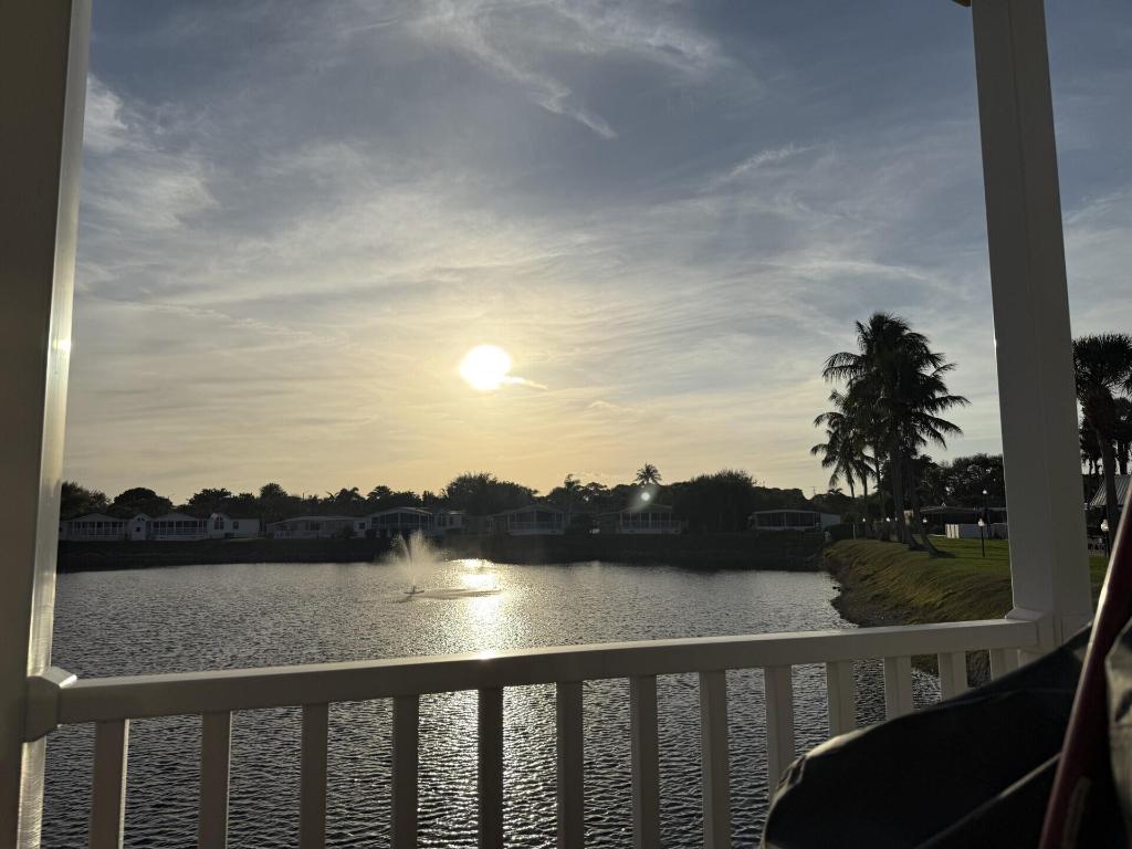 DEERFIELD LAKE - Residential