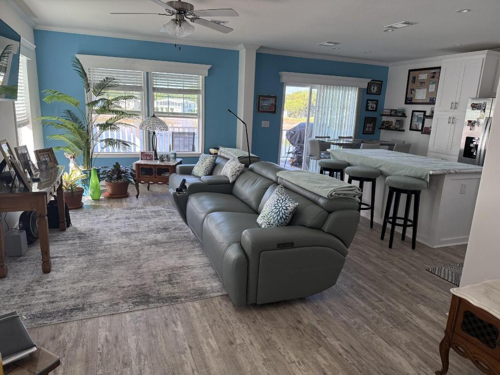 DEERFIELD LAKE - Residential