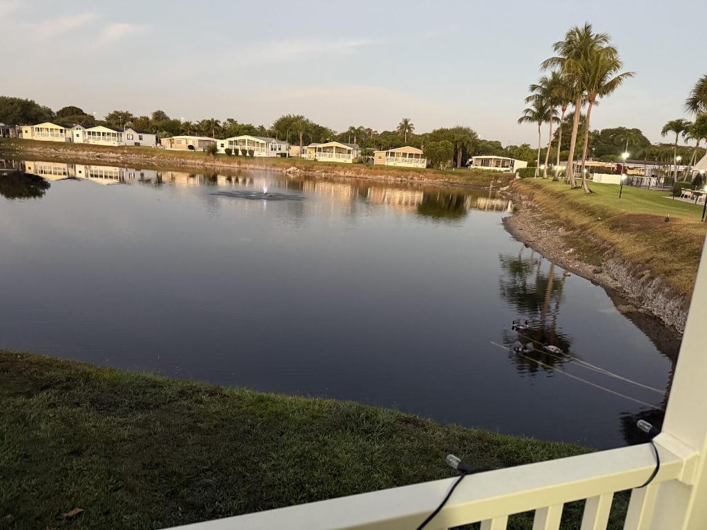 DEERFIELD LAKE - Residential