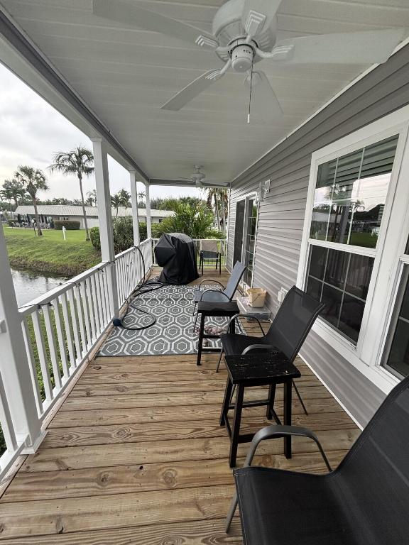 DEERFIELD LAKE - Residential