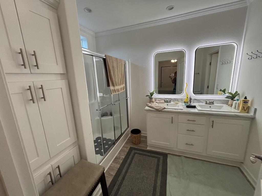 DEERFIELD LAKE - Residential