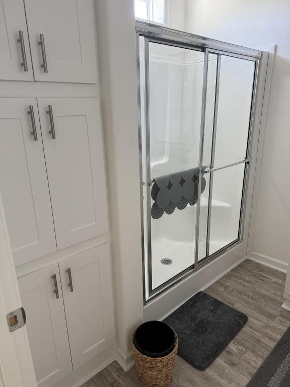 DEERFIELD LAKE - Residential