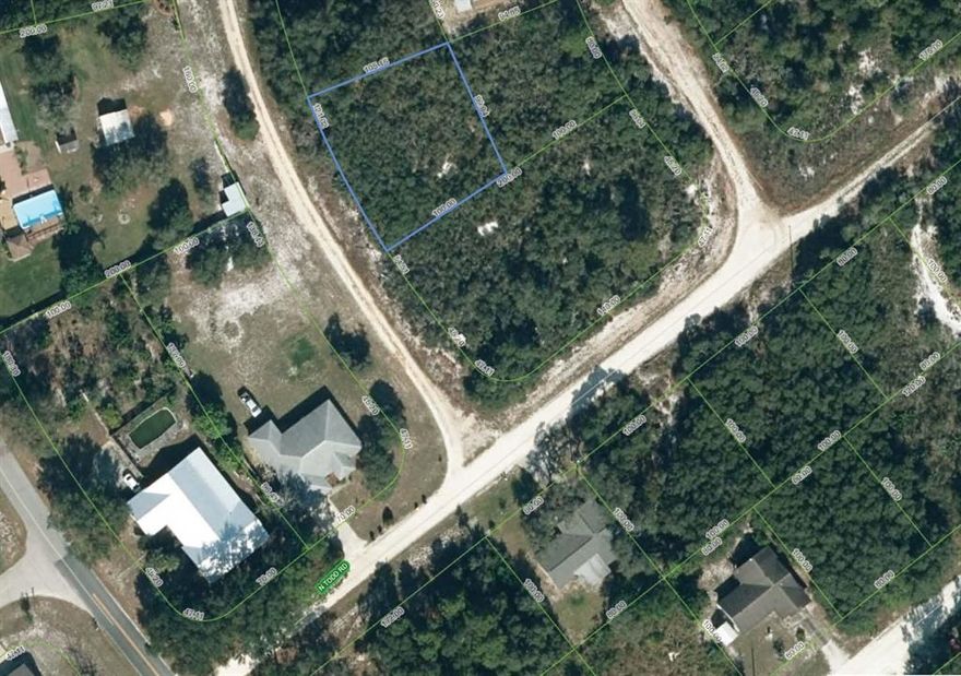 VACANT RESIDENTIAL BUILDING LOT LOCATED IN AVON PARKS LAKES NEIGHBORHOOD. 2 PUBLIC ACCESS LAKES WITH BOAT RAMPS WITHIN 1/4 MILE OF PROPERTY LAKE ADELAIDE AND LAKE OLIVIA. LOT SIZE IS 100' BY 120'.HIGHLANDS COUNTY DOES NOT ASSESS IMPACT FEES FOR ANY NEW HOME CONSTRUCTION Parcel C-01332801000002720