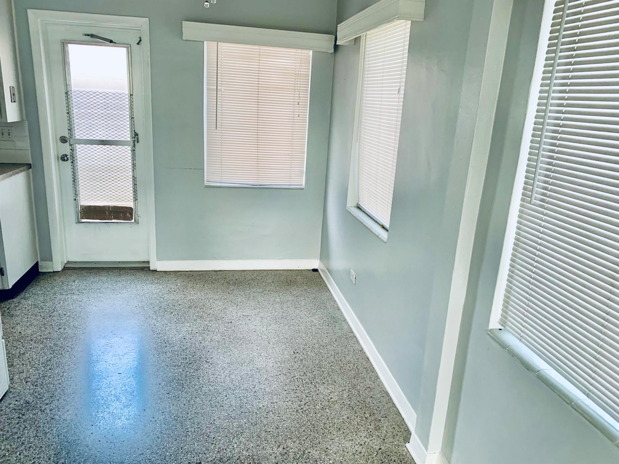 NORTH LAKE WORTH - Residential Lease