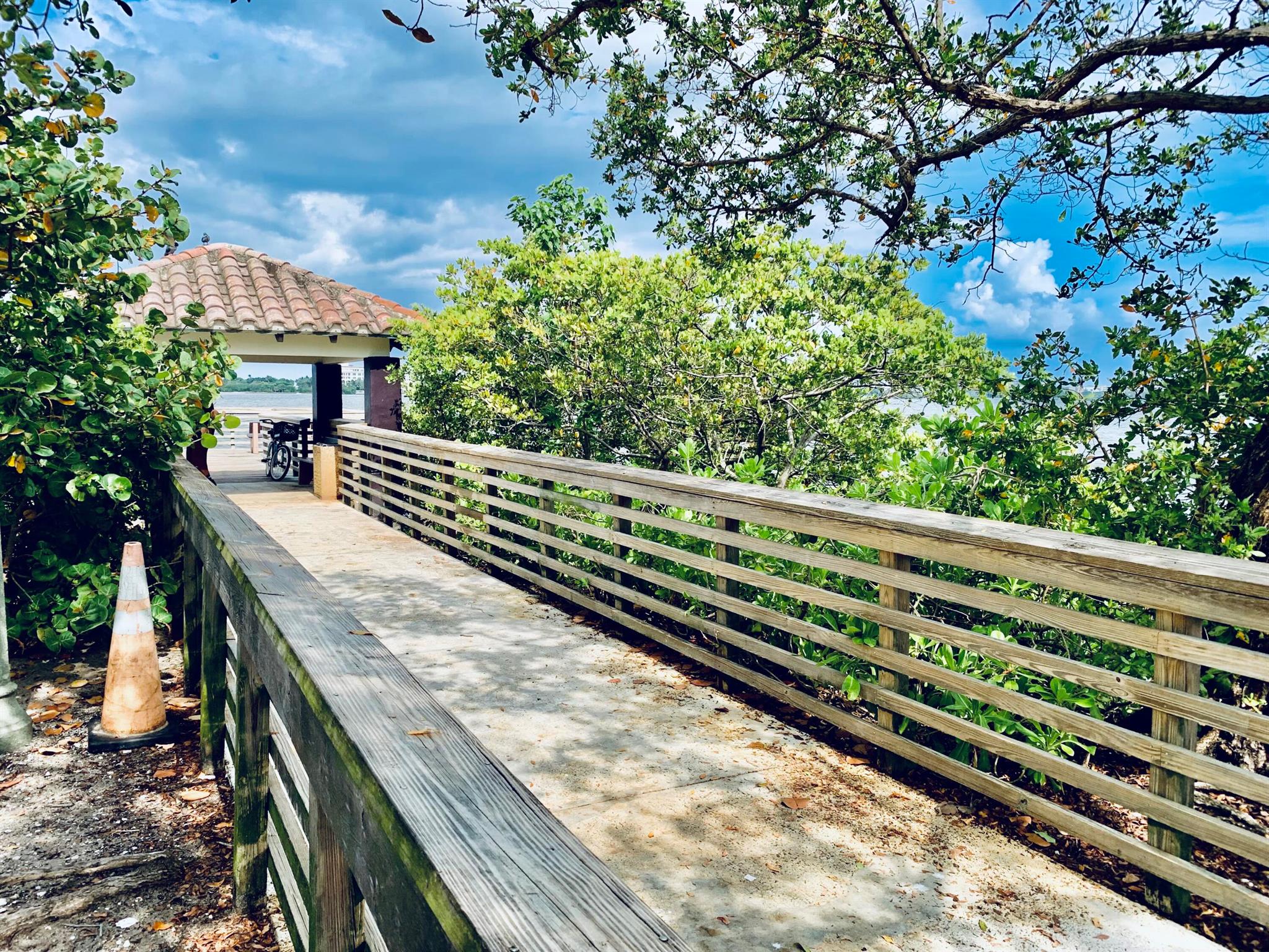 NORTH LAKE WORTH - Residential Lease