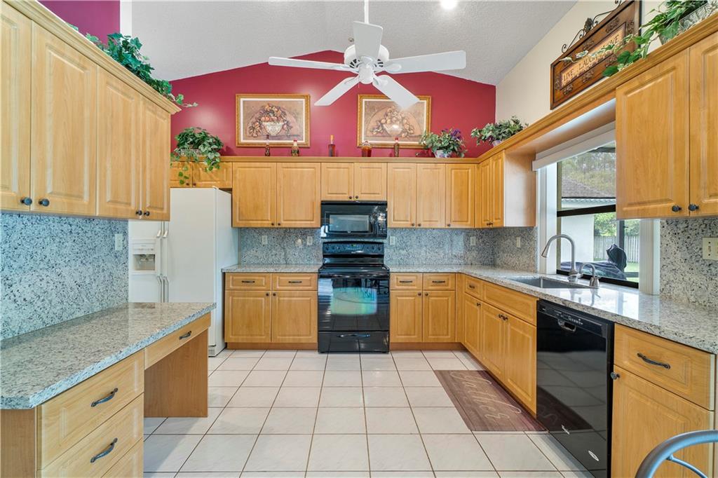 North Spgs 132-38 B - Residential