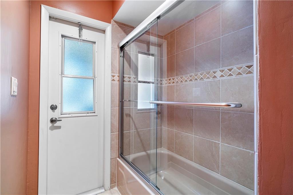 North Spgs 132-38 B - Residential