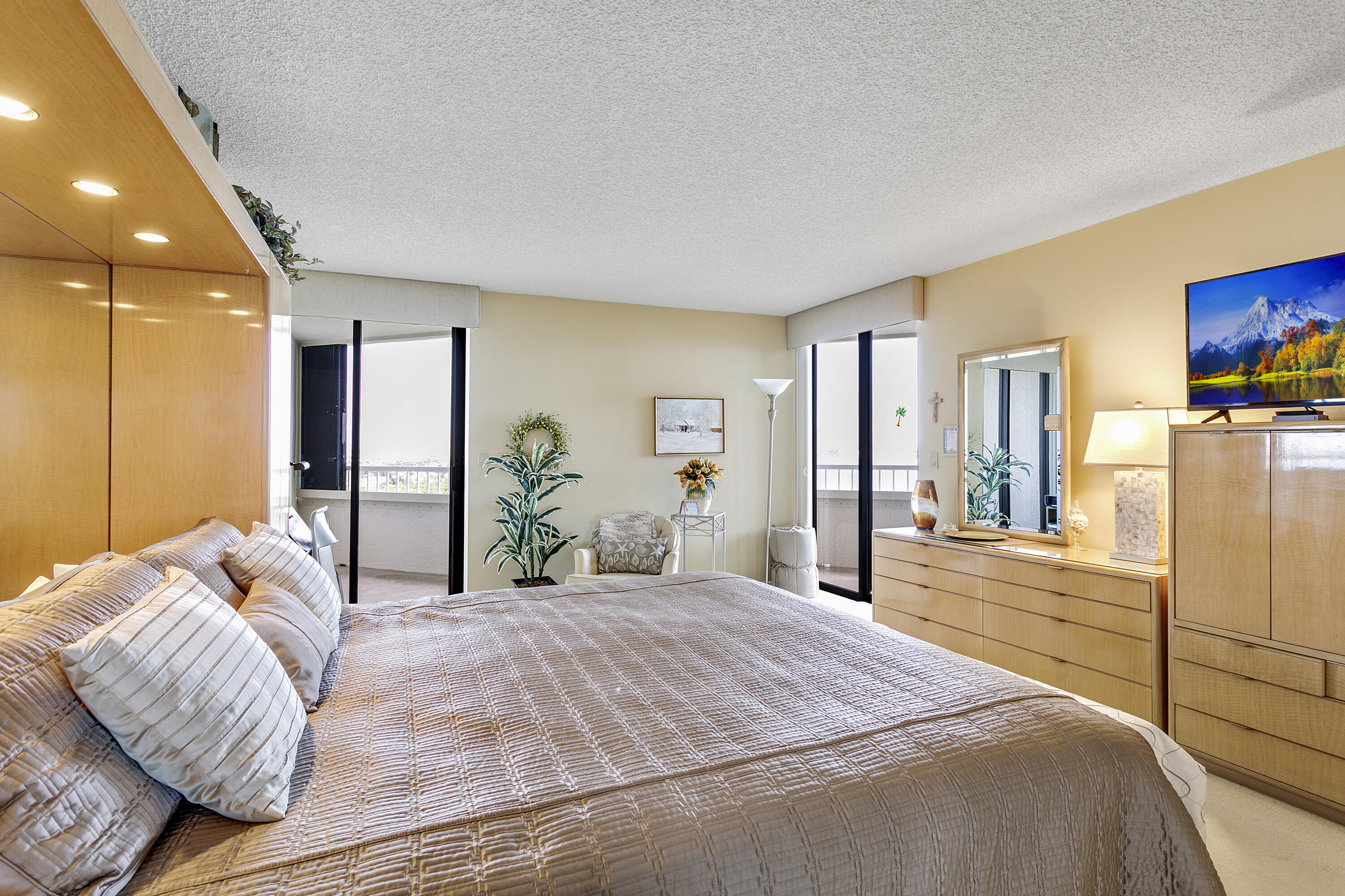 SEAWINDS CONDO - Residential Lease