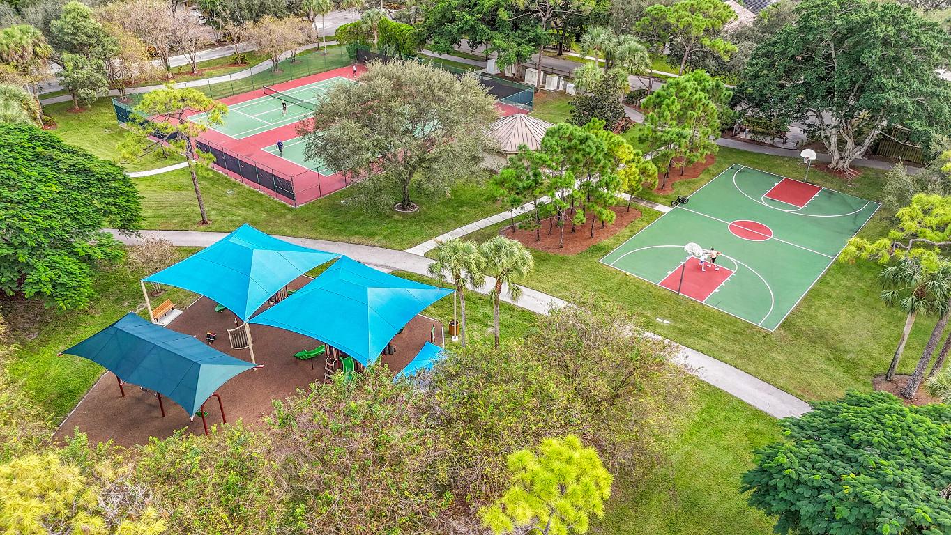 Colonnade/Boca Tierra - Residential