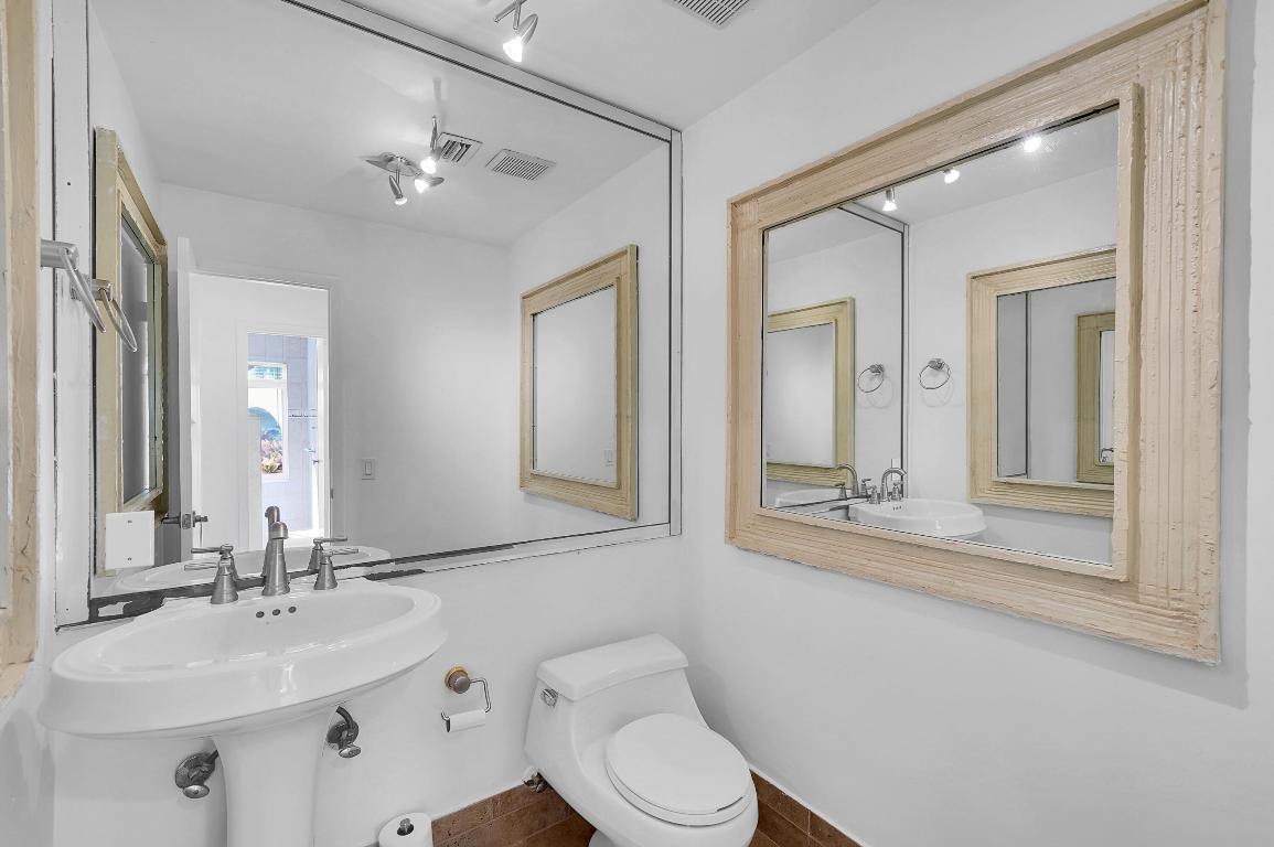 Colonnade/Boca Tierra - Residential