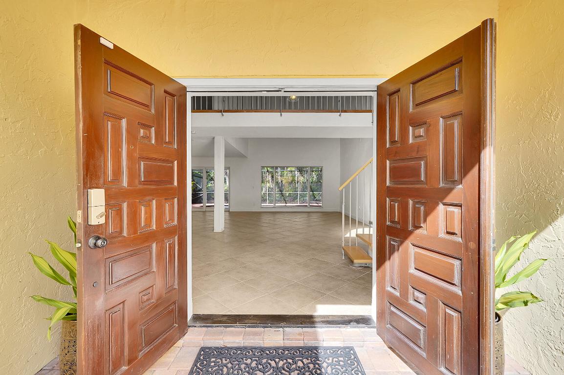 Colonnade/Boca Tierra - Residential