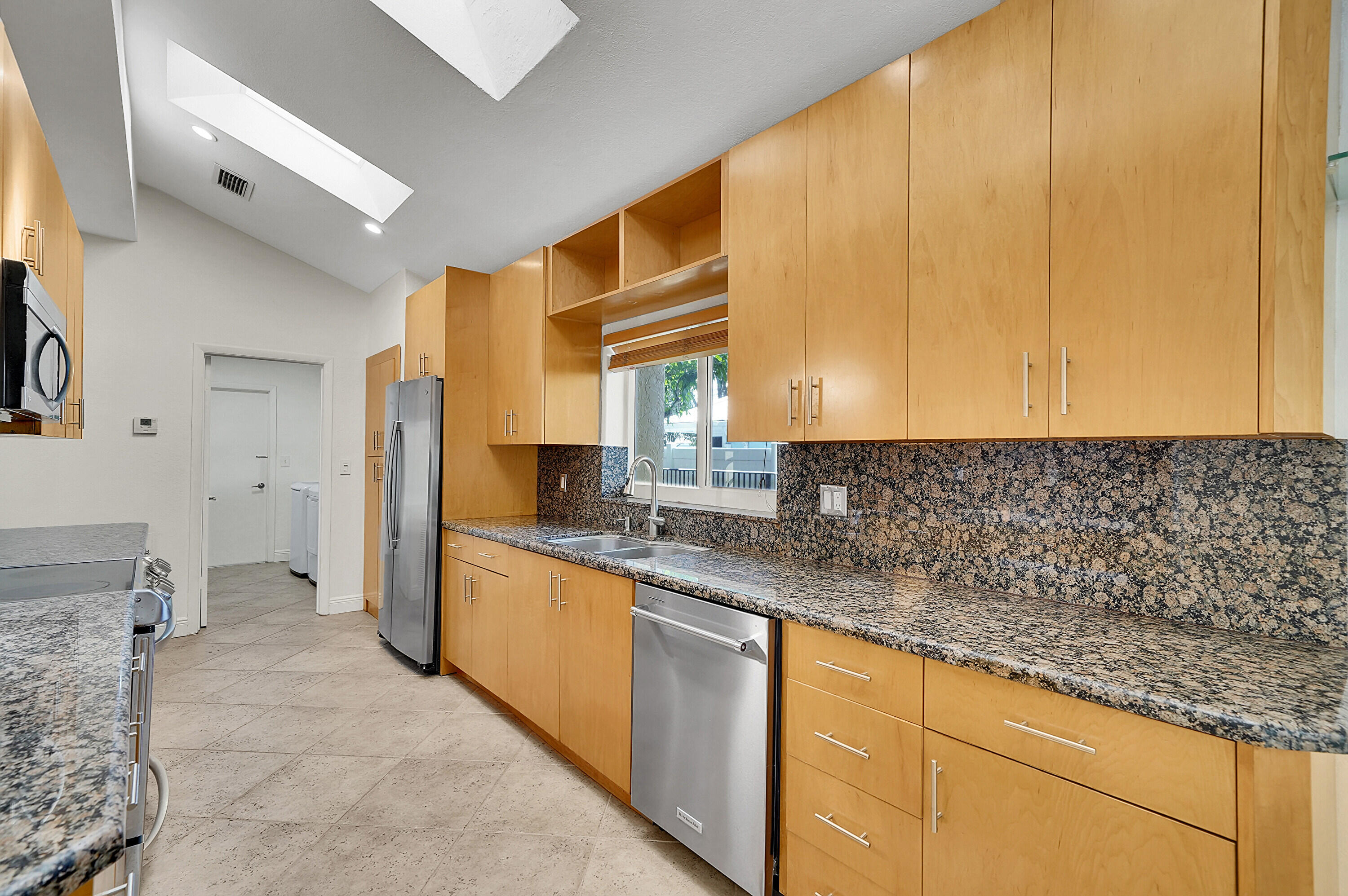 Colonnade/Boca Tierra - Residential