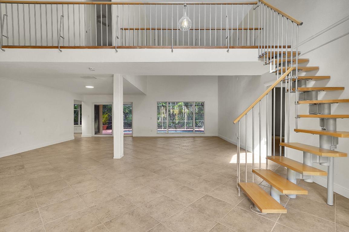 Colonnade/Boca Tierra - Residential