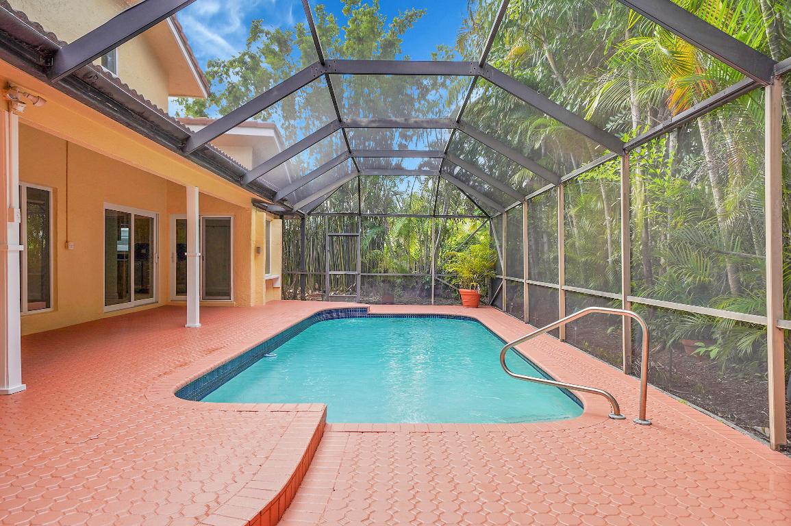 Colonnade/Boca Tierra - Residential