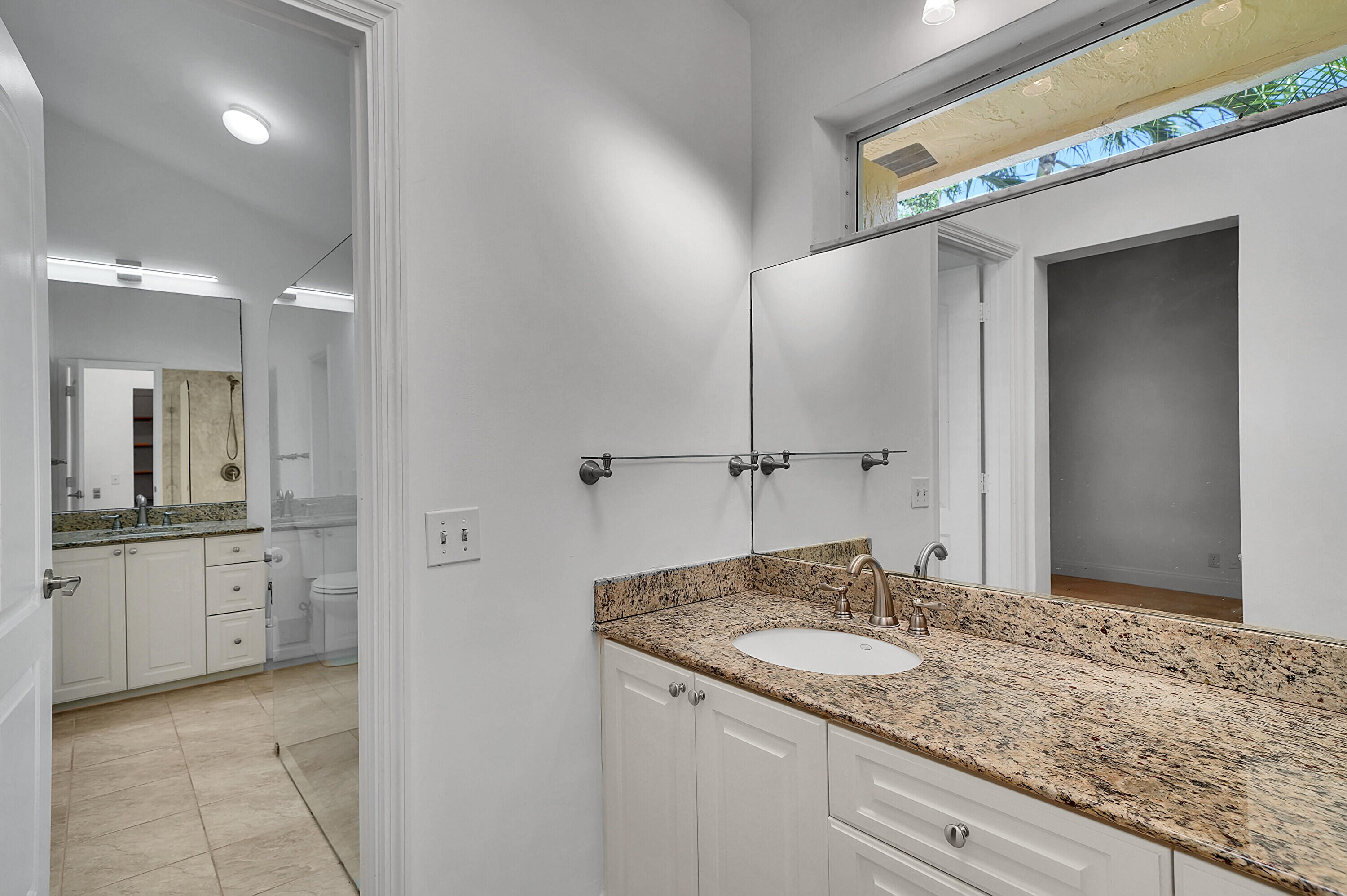 Colonnade/Boca Tierra - Residential