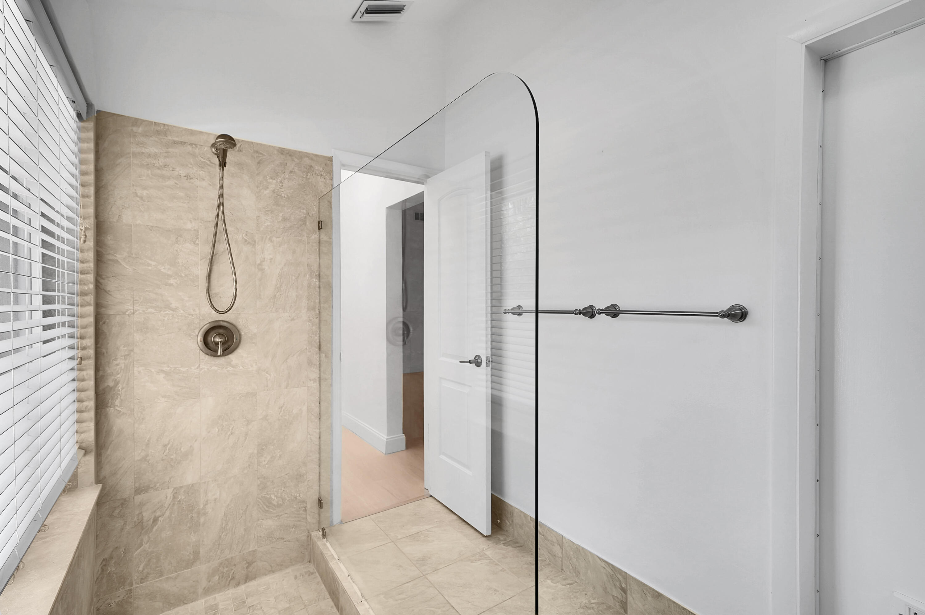 Colonnade/Boca Tierra - Residential