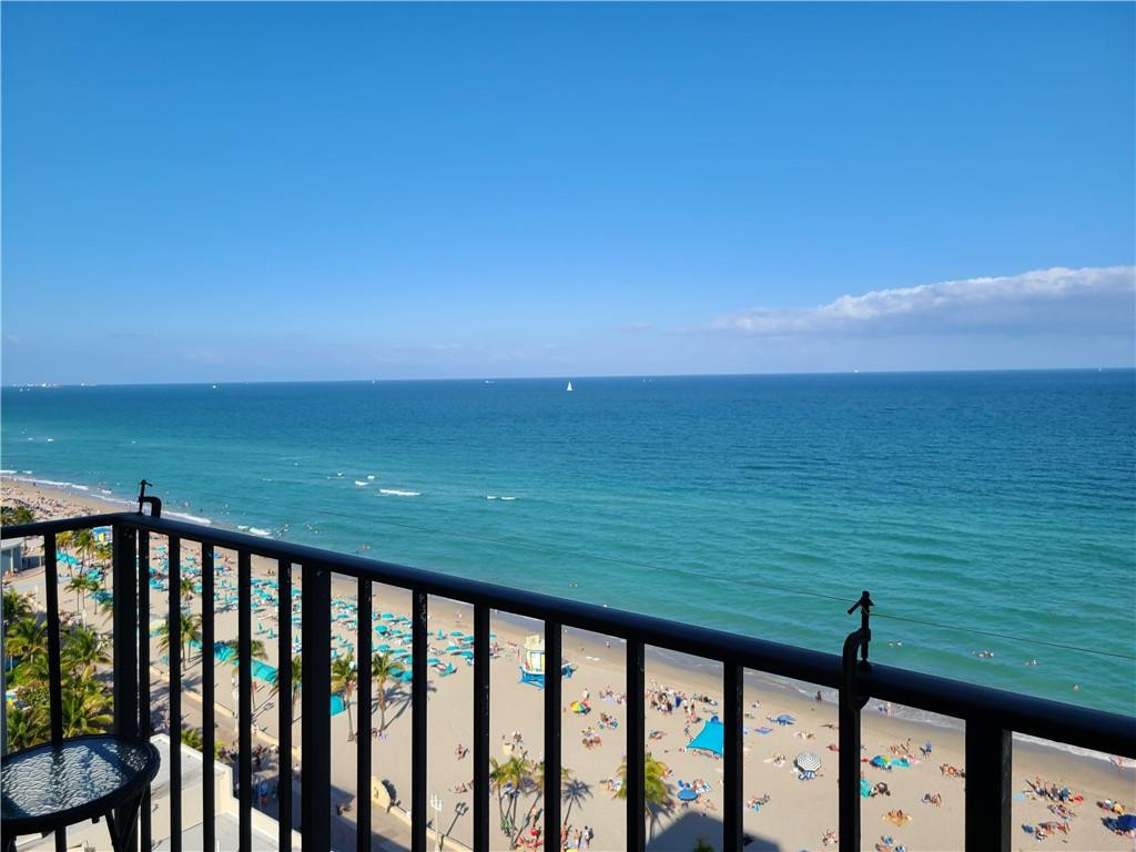 CRYSTAL TOWER - Residential