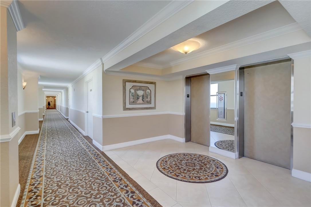 CRYSTAL TOWER - Residential