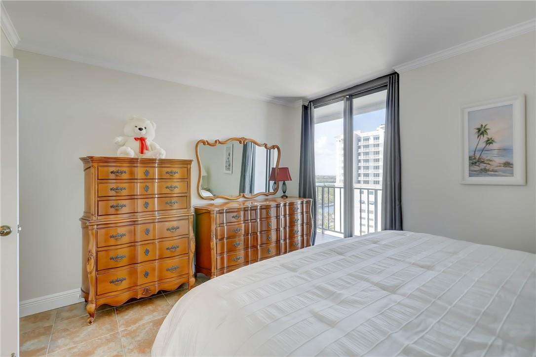 CRYSTAL TOWER - Residential