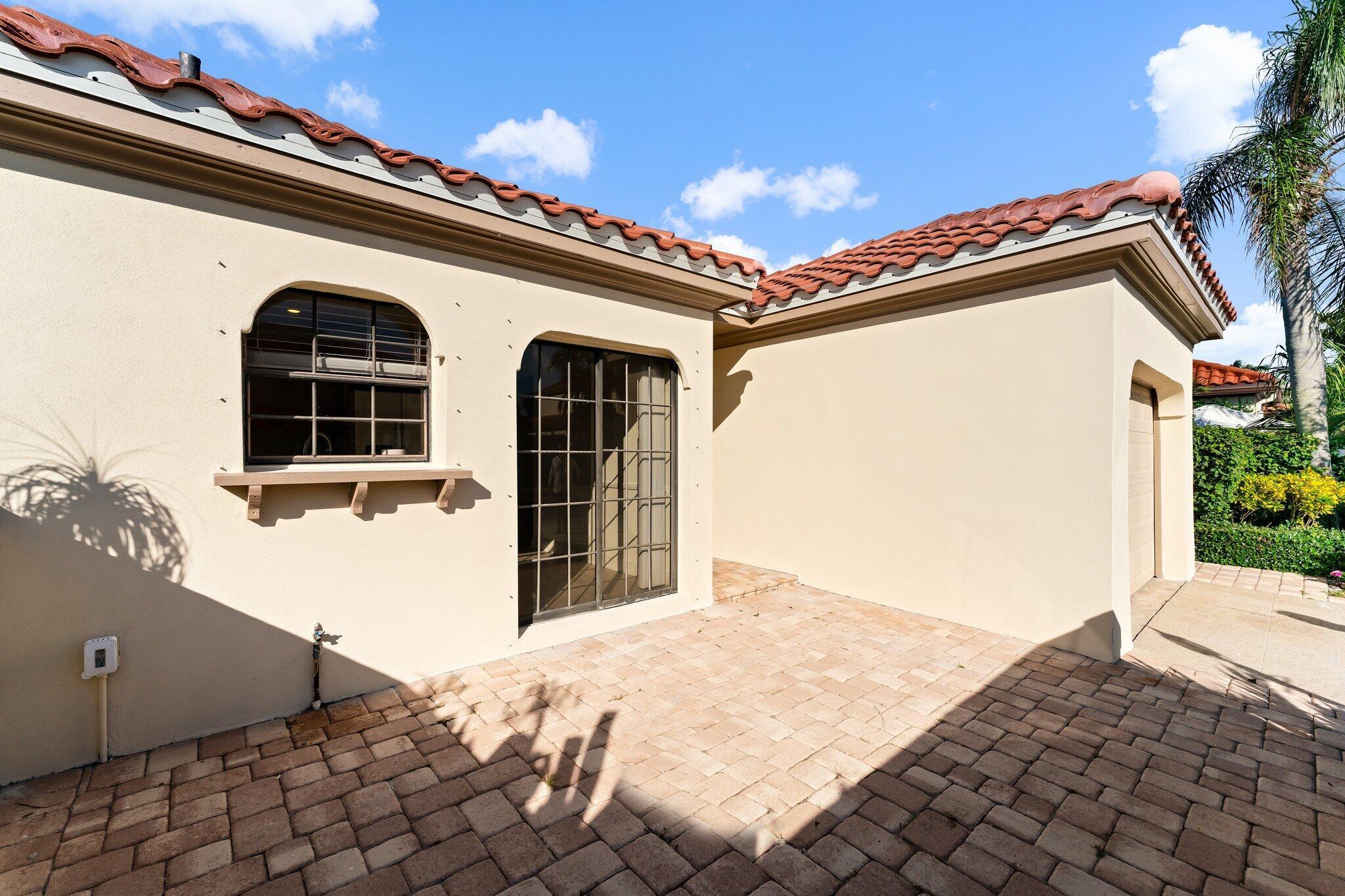 1483 Via Del Sol