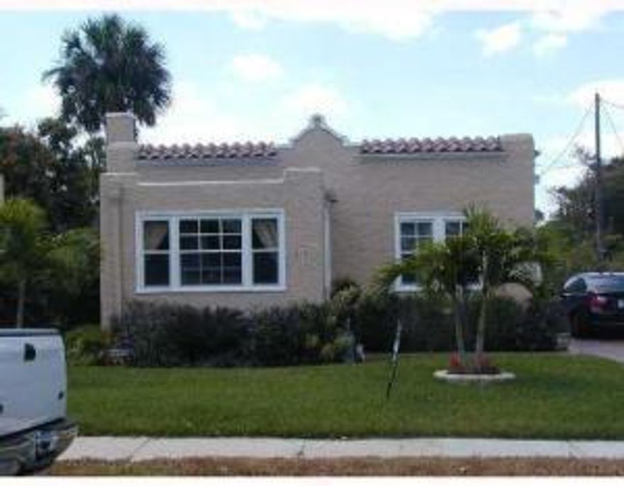 Great single family home. Very clean. Only minutes from downtown and City Place. No Hoa quick move in!