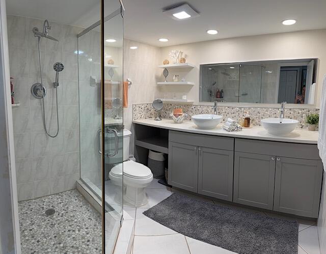 PLAZA SOUTH CONDO - Residential