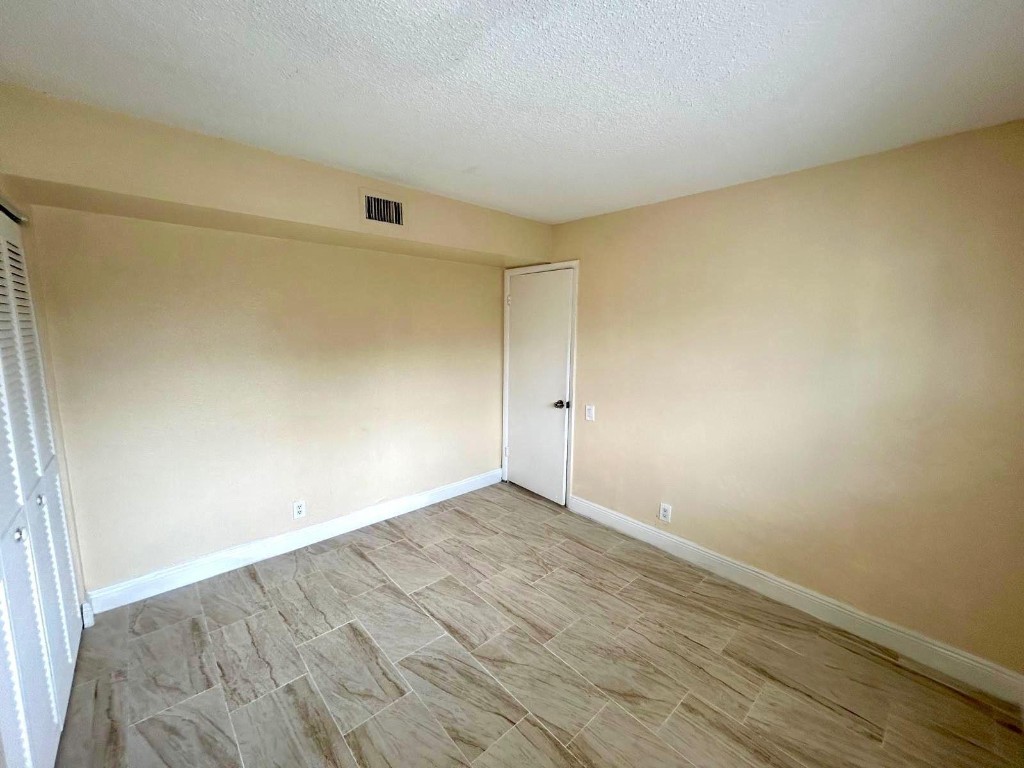 Arbor Keys Condo - Residential