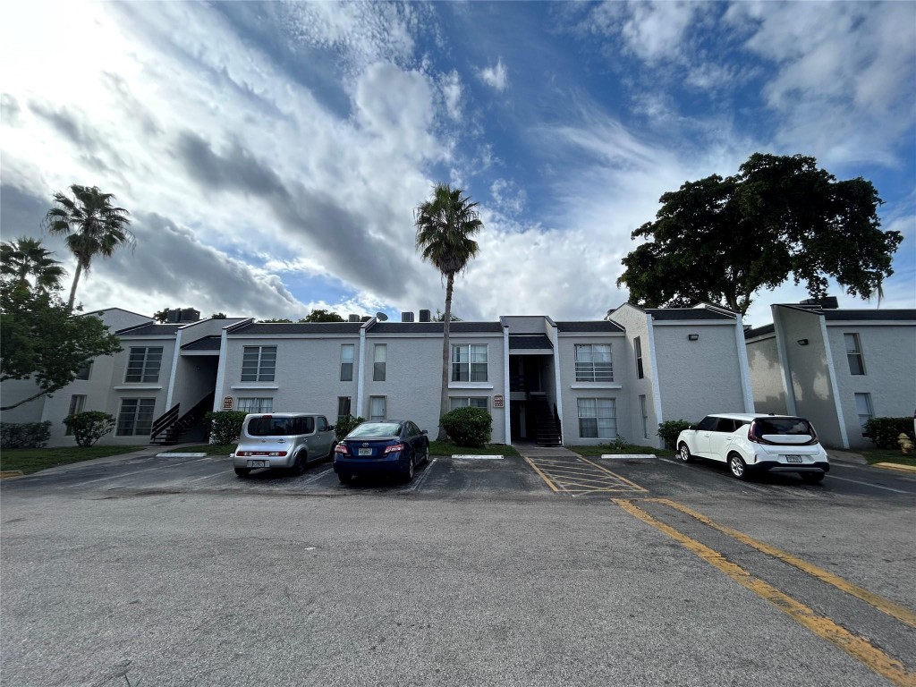 Arbor Keys Condo - Residential