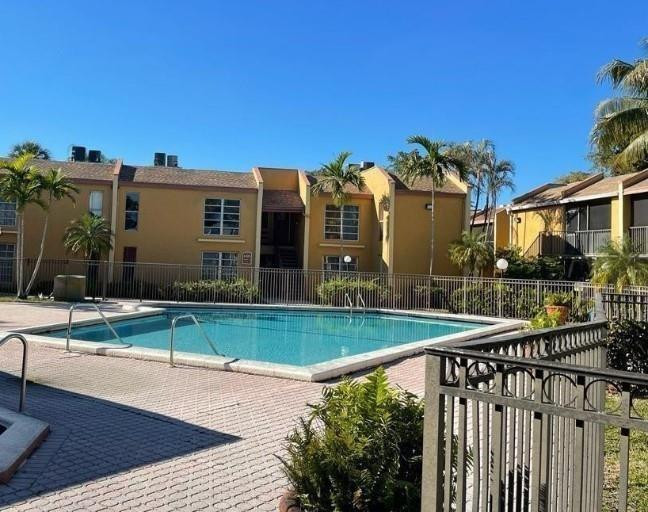 Arbor Keys Condo - Residential