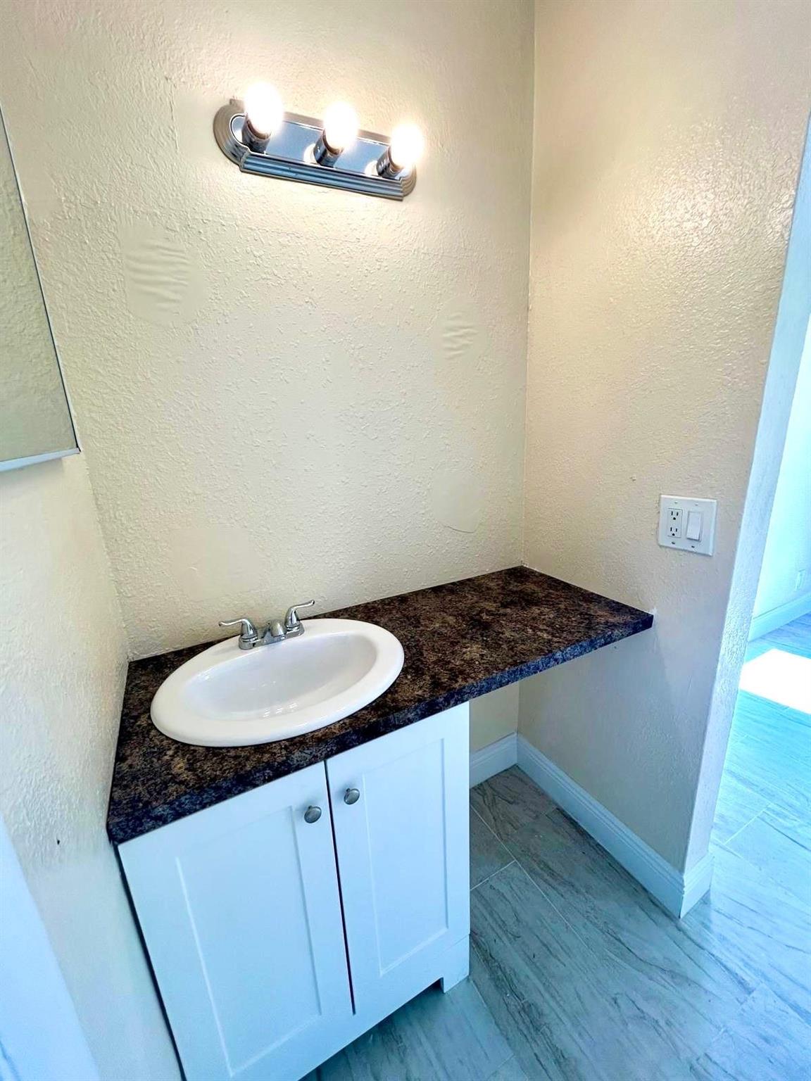 Arbor Keys Condo - Residential