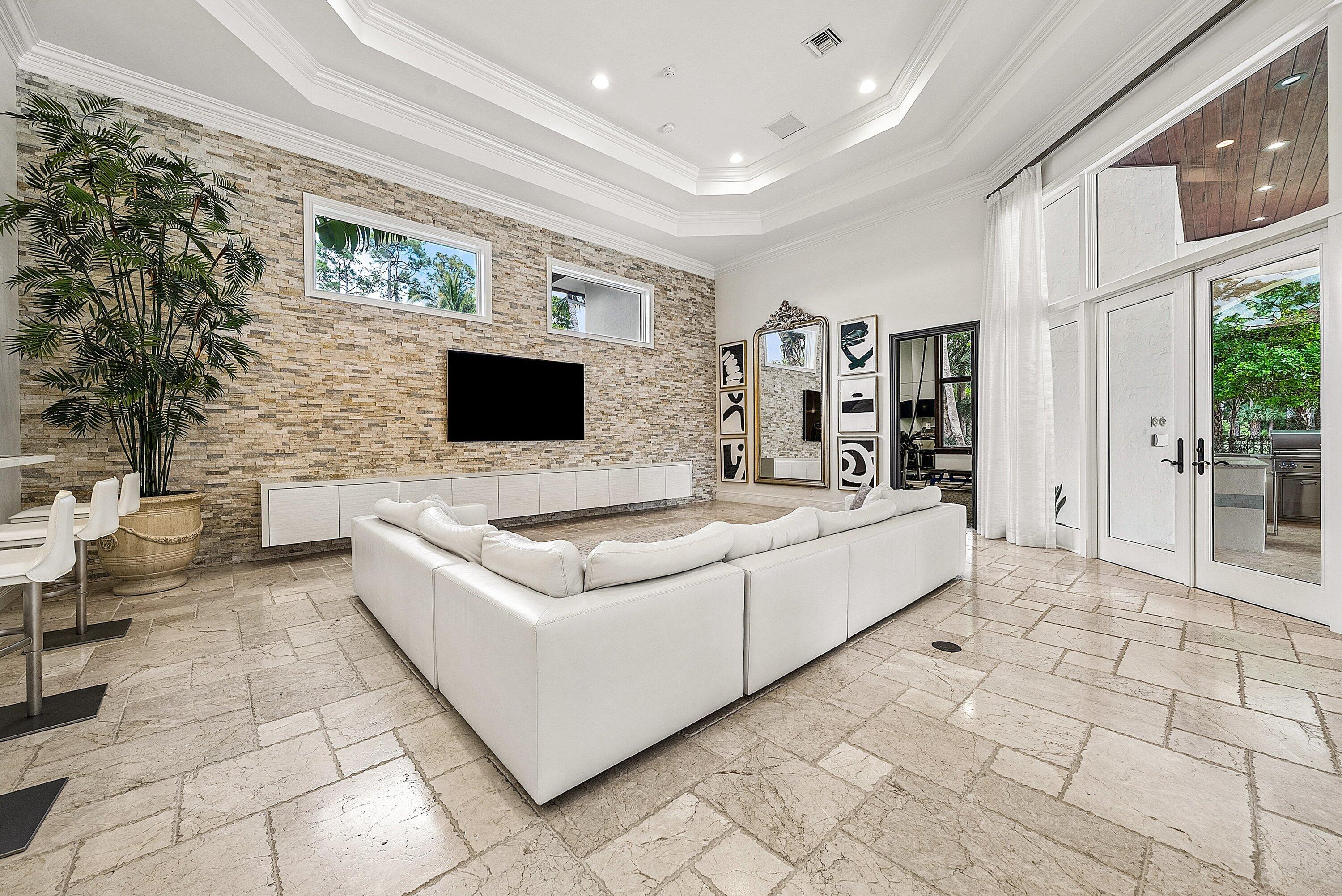 Breakers West - Residential