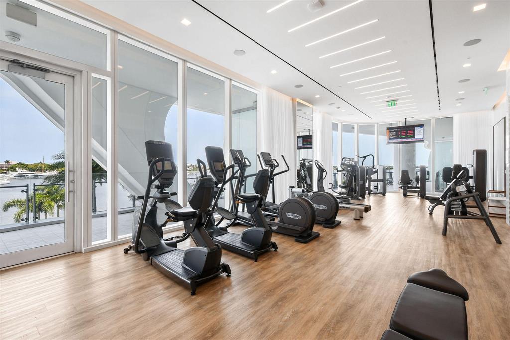 BRISTOL CONDO - Residential