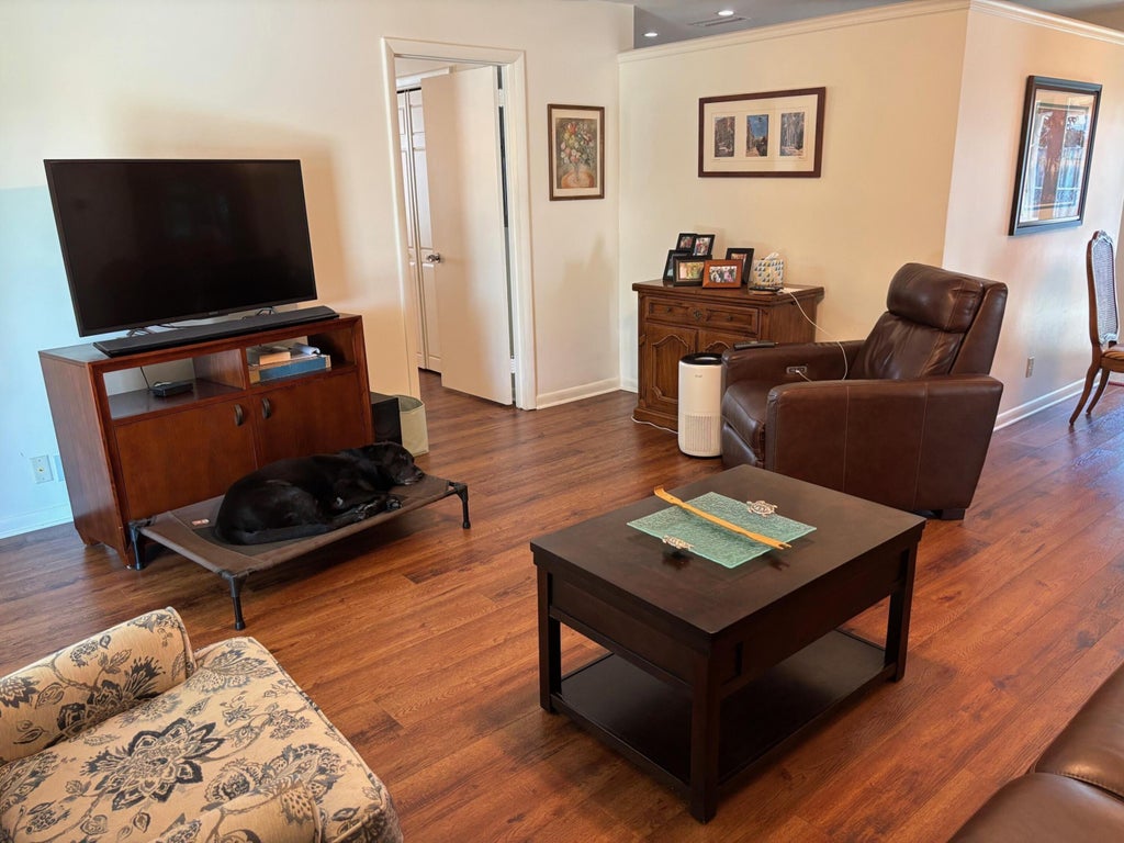 Photo of 284 Cherry Street, Palm Beach Gardens, FL 33410 (MLS # R11134747)