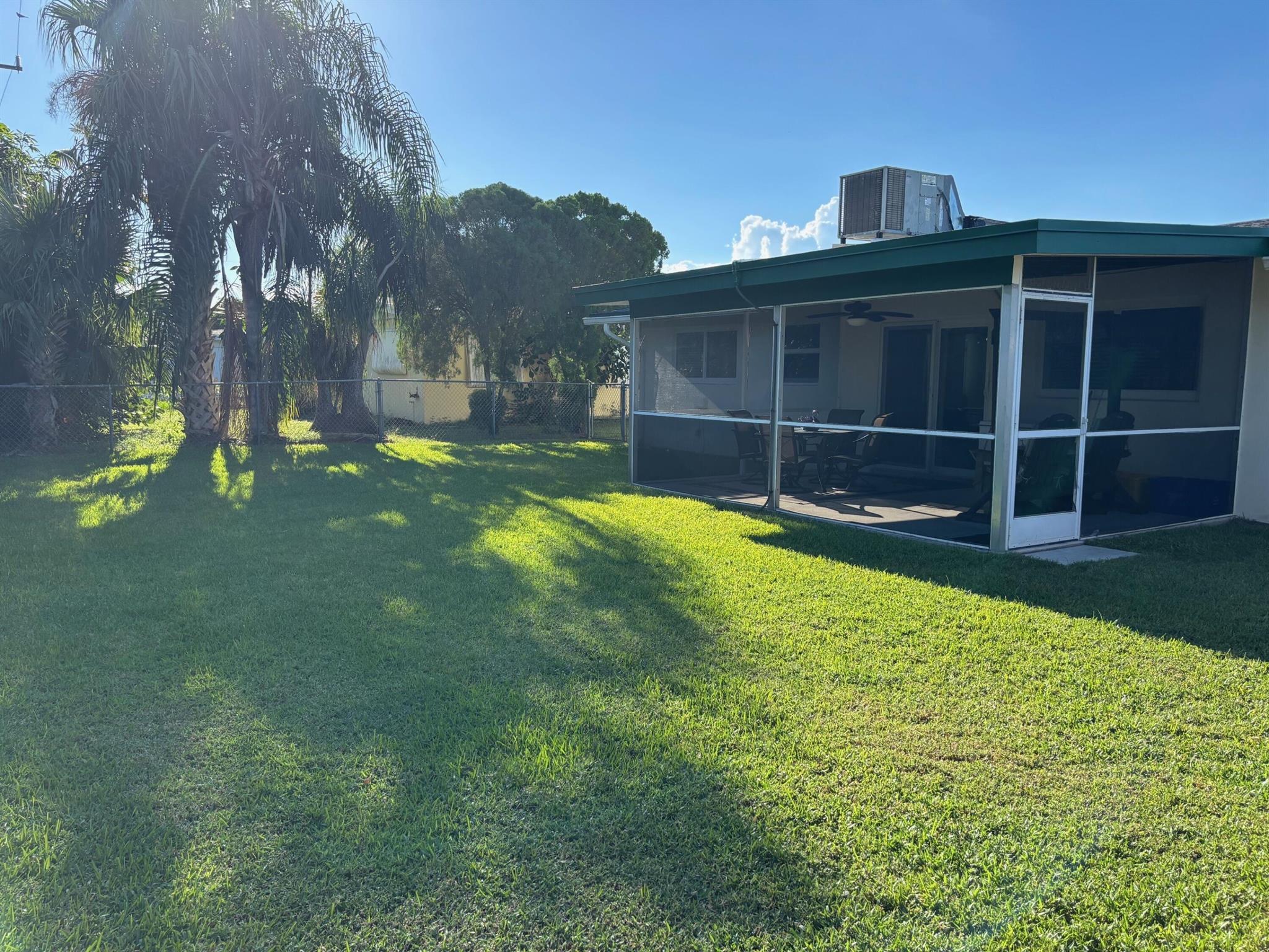 PALM BEACH GARDENS ESTATE - Residential
