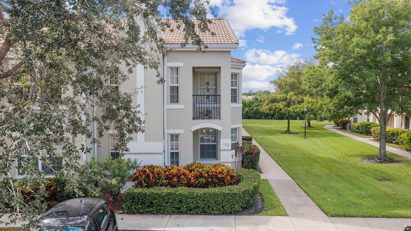 THE BELMONT AT ST LUCIE WEST, A CONDOMINIUM - Residential