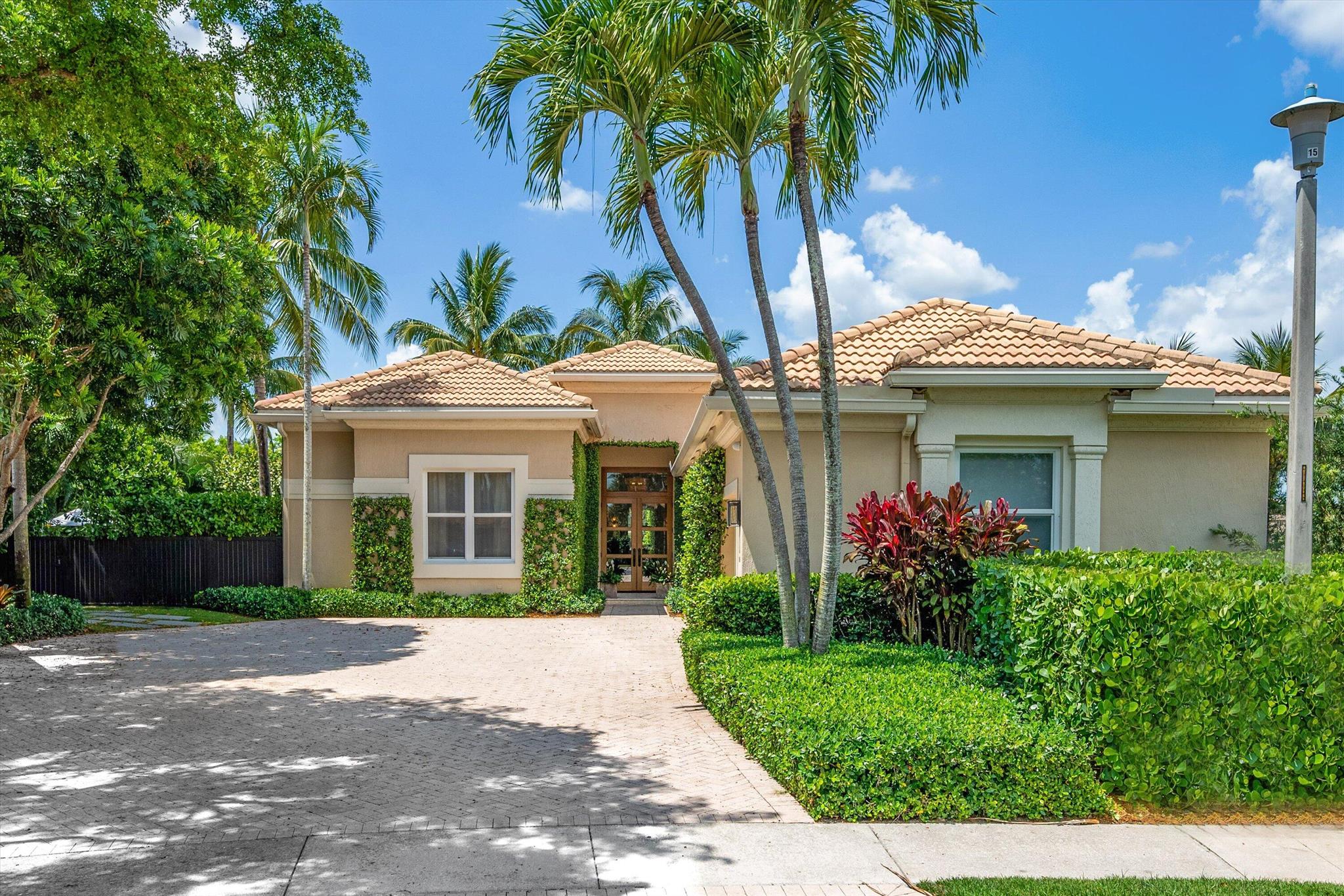 EQUESTRIAN CLUB ESTATES 2 - Residential