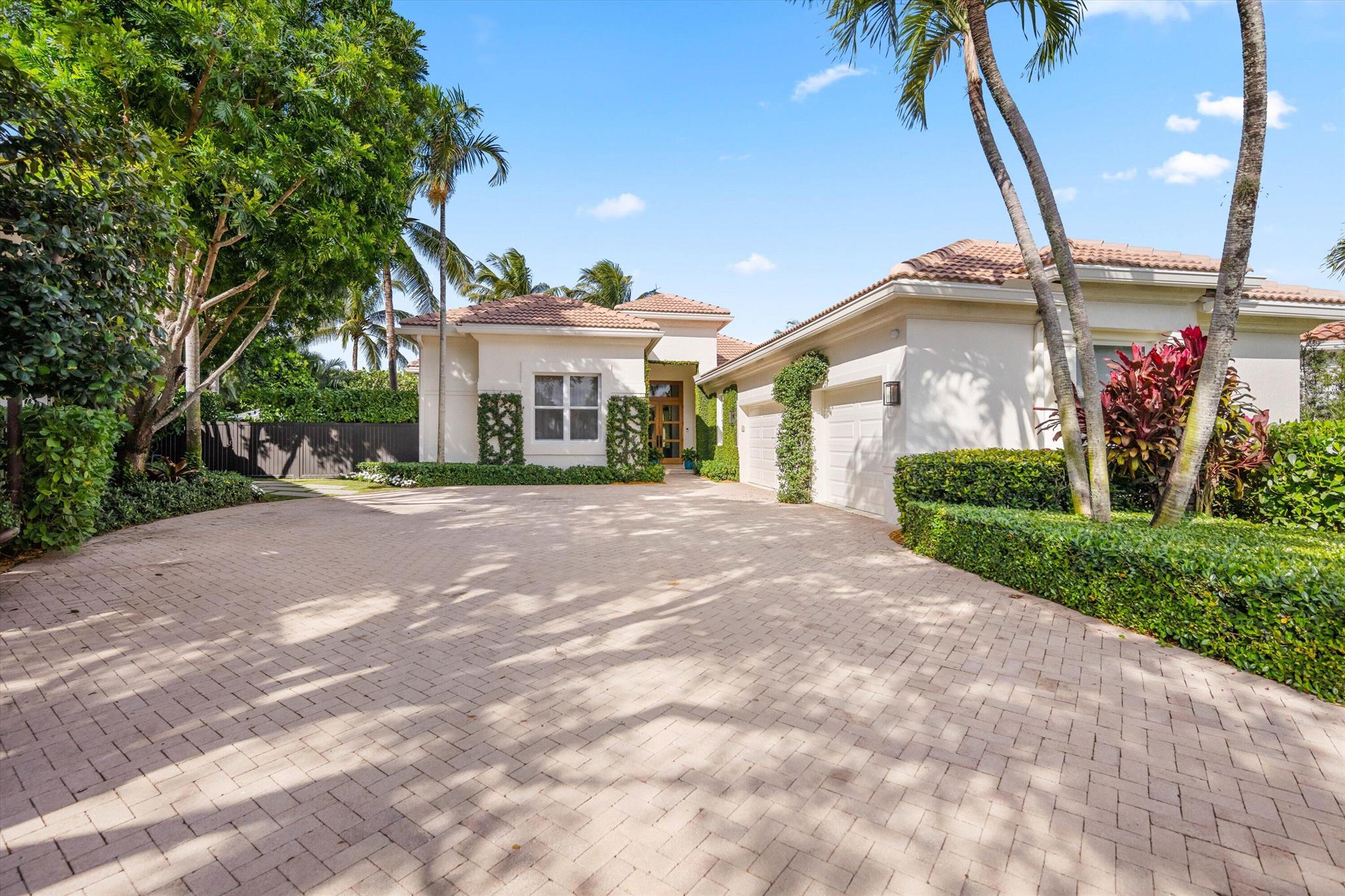 EQUESTRIAN CLUB ESTATES 2 - Residential