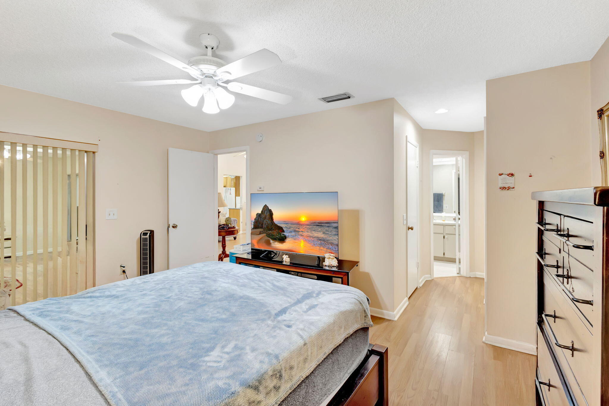 VILLAGE WALK - Residential