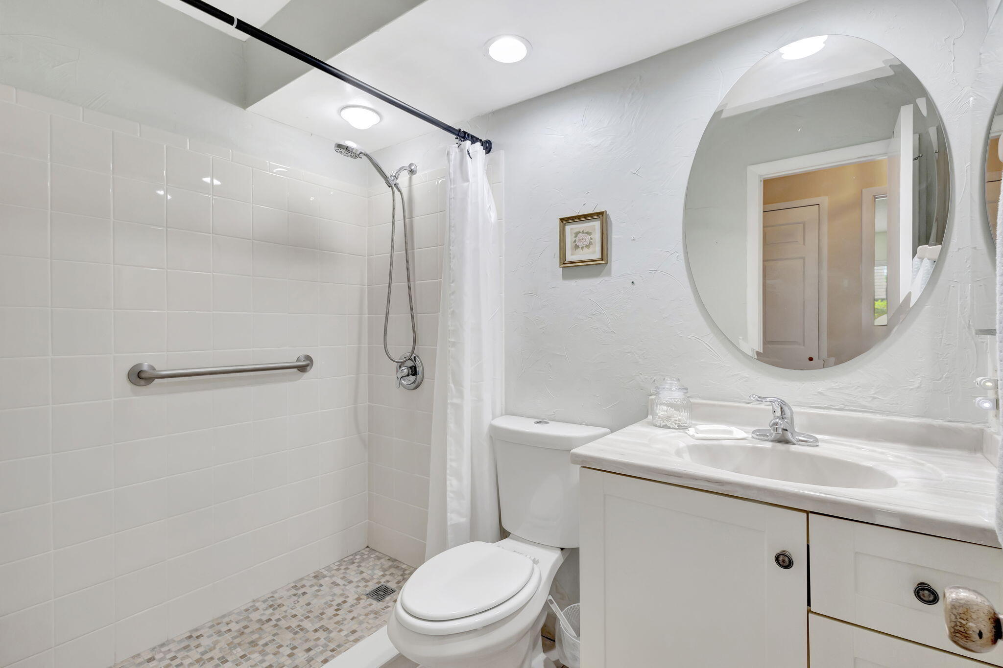 VILLAGE WALK - Residential