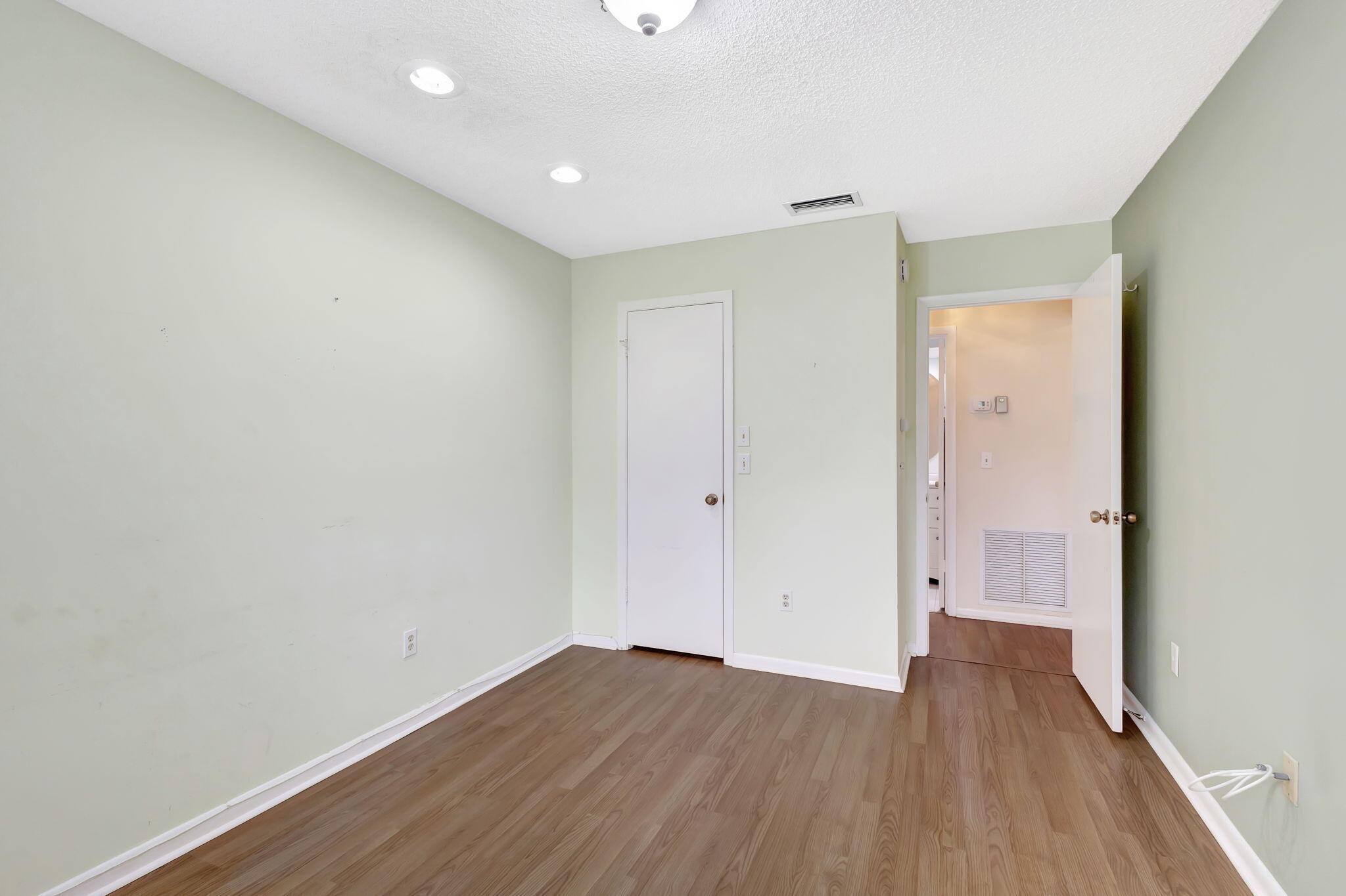 VILLAGE WALK - Residential