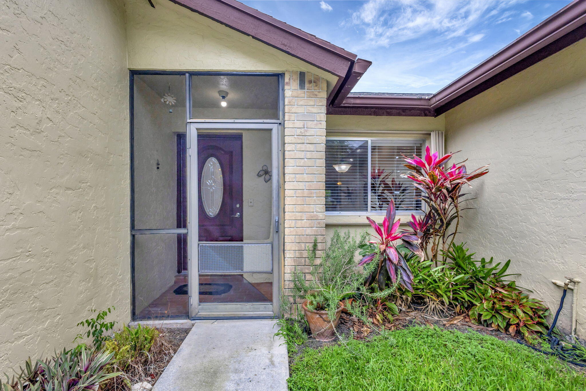 VILLAGE WALK - Residential