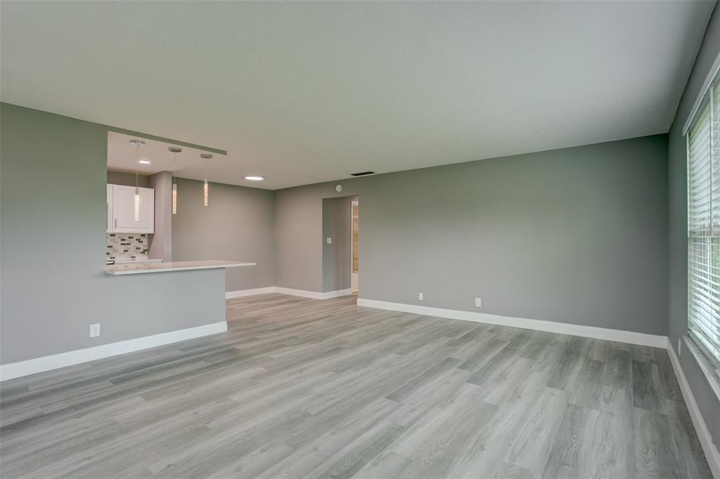 185 N High Point Blvd