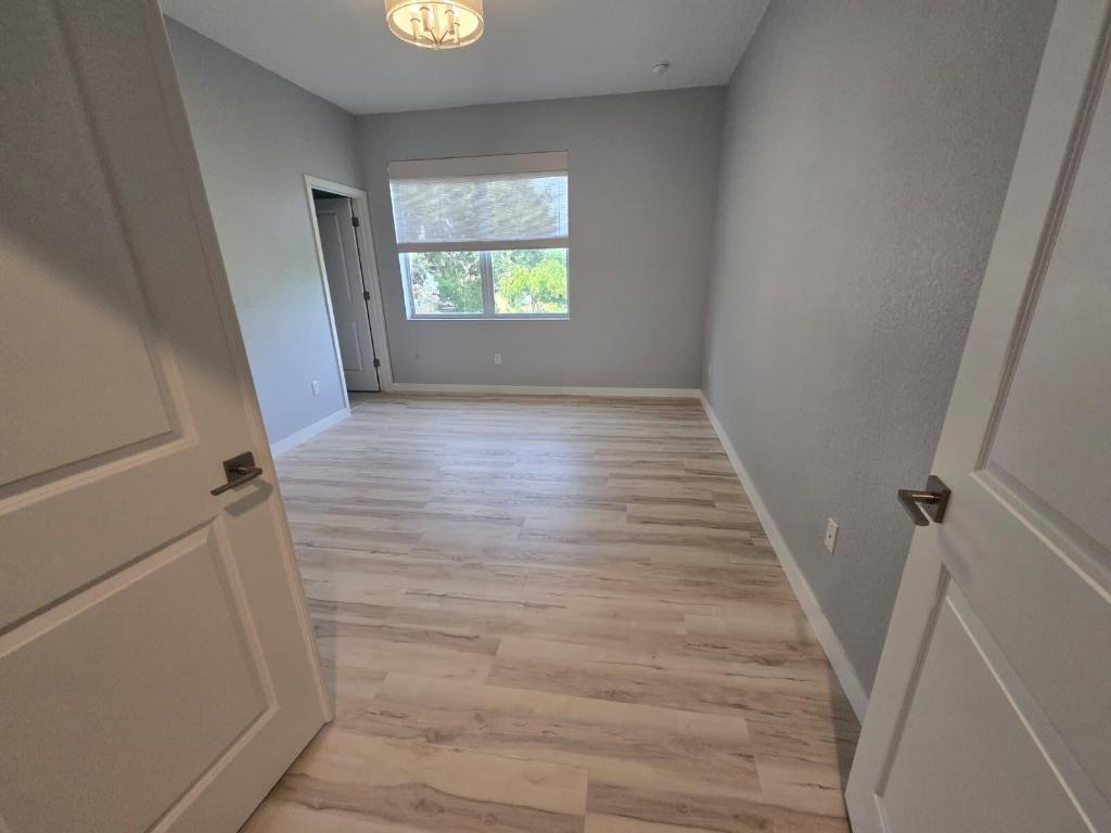 RIVIERA COVE - Residential Lease