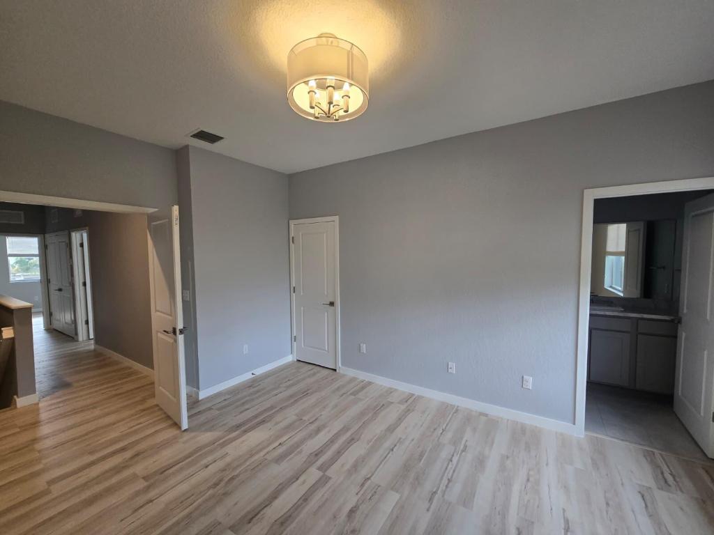 RIVIERA COVE - Residential Lease